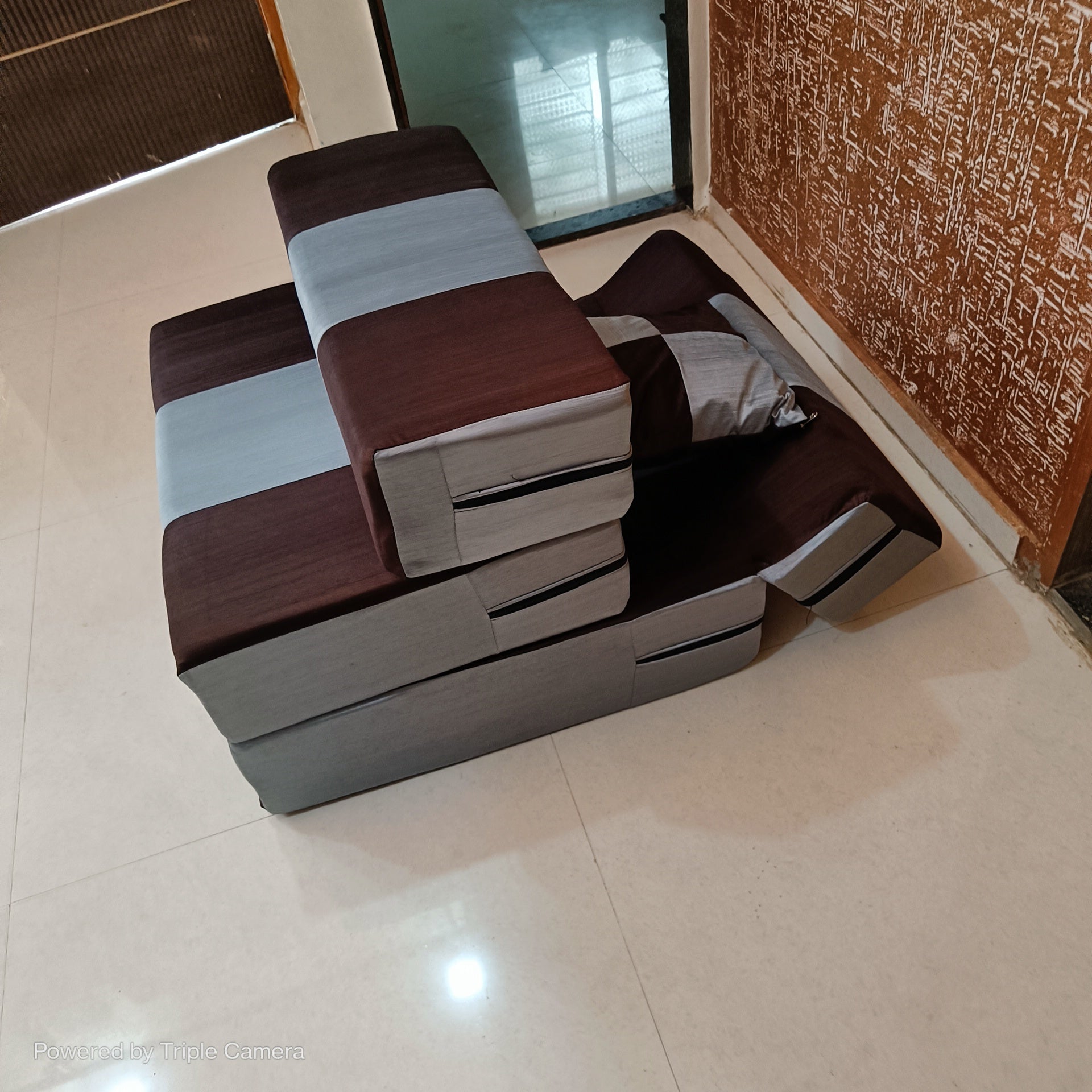 Folding Sofa Cum Bed (2.5 x 6)